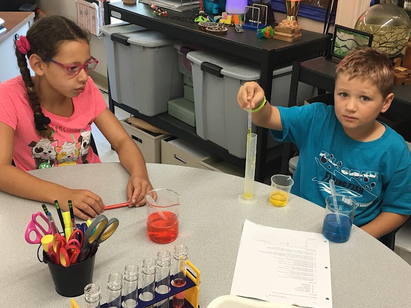 Rainard School for Gifted Students campus