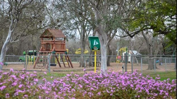 Country Day Montessori campus